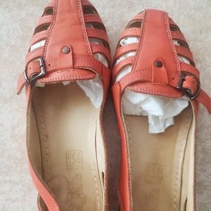 Very cute slip on shoes